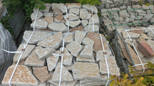 Плитняк гранитный галтованный купить в Керчи