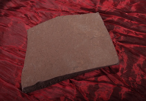 Плитняк лемезит бордовый для цоколя 1,5-2 см купить в Керчи