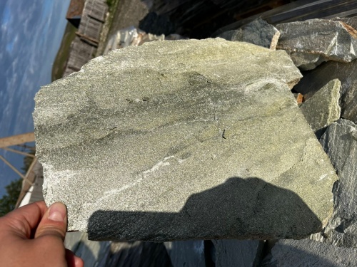 Плитняк златолит зелёный для цоколя, отмостки купить в Керчи